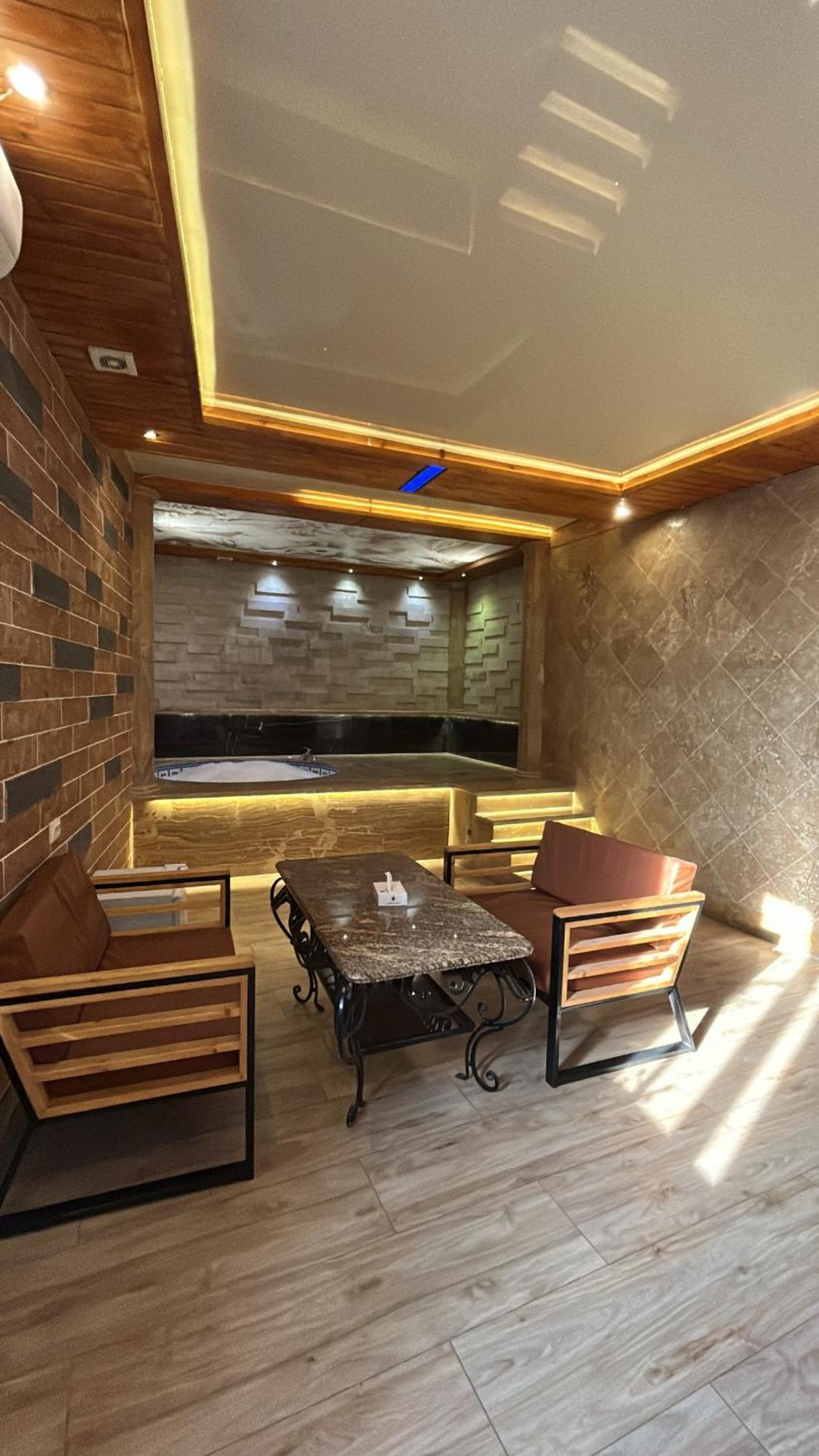 Aleppo Hotel Єреван Екстер'єр фото