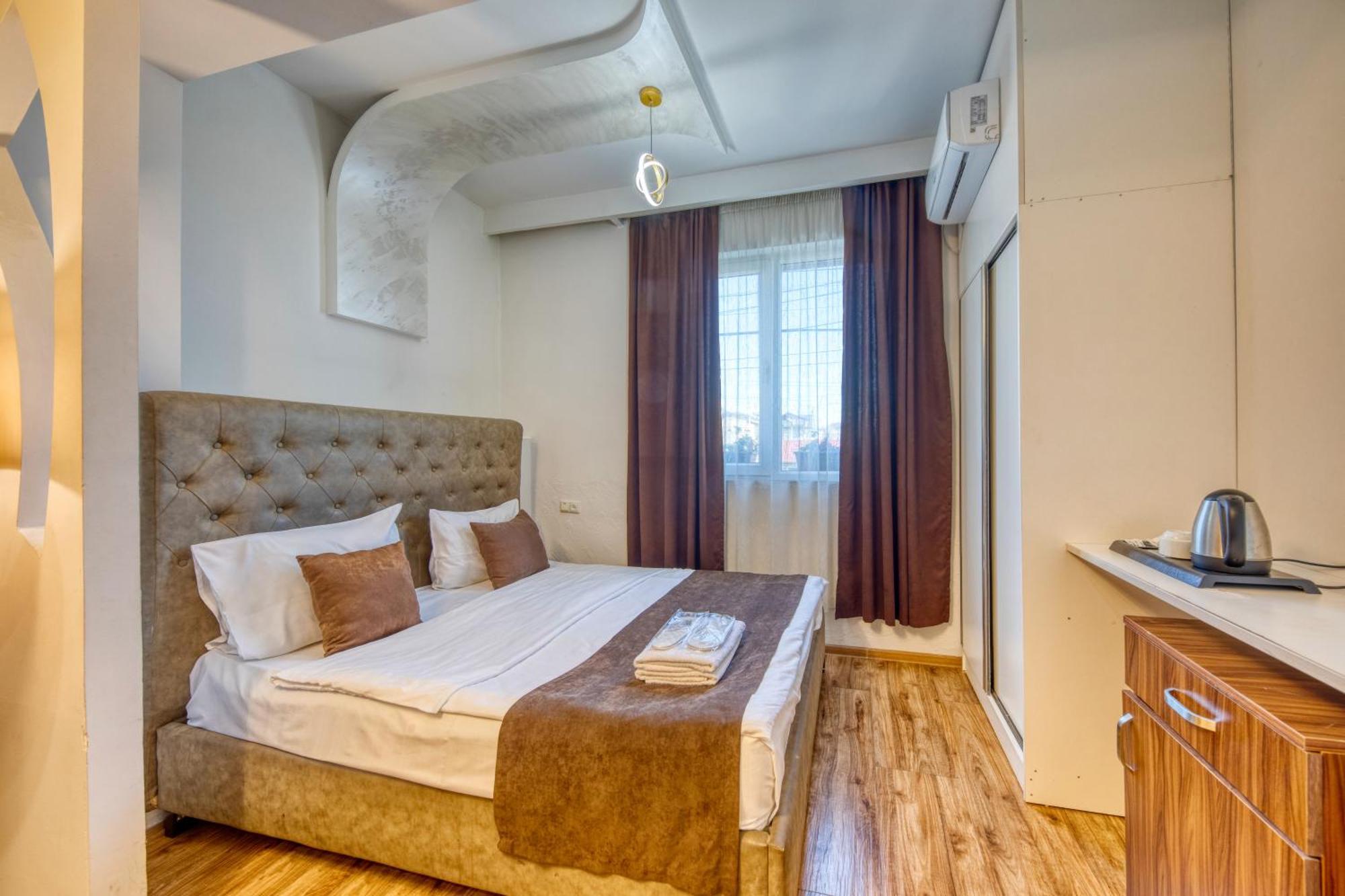 Aleppo Hotel Єреван Екстер'єр фото