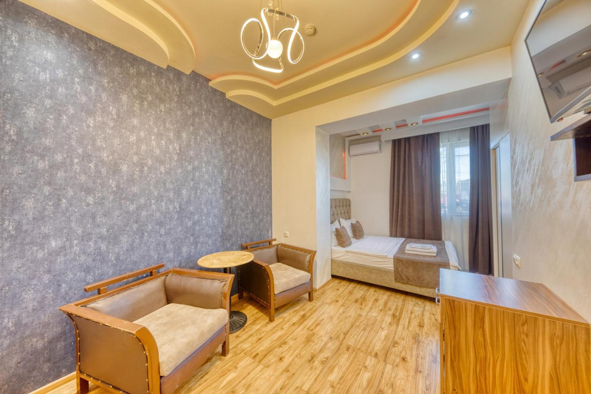 Aleppo Hotel Єреван Екстер'єр фото