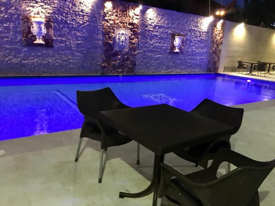 Aleppo Hotel Єреван Екстер'єр фото